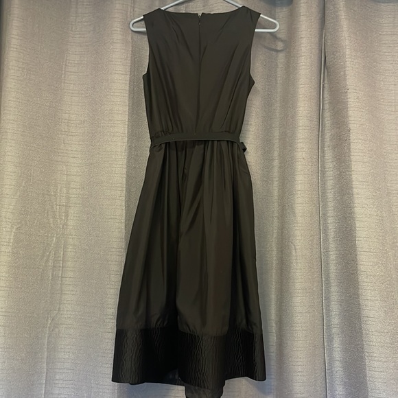 Black Isaac Mizrahi 1950's shin length dress - Picture 3 of 3